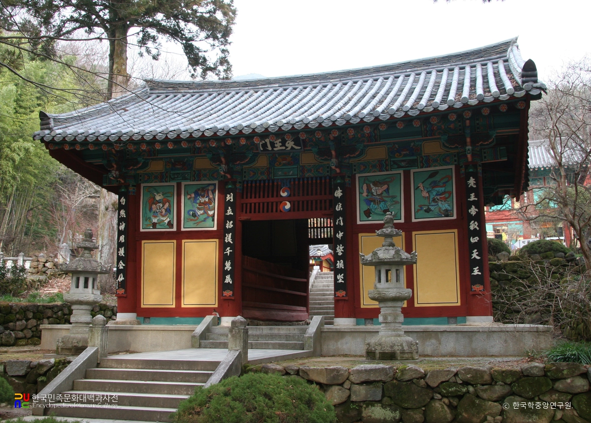 하동 쌍계사 천왕문