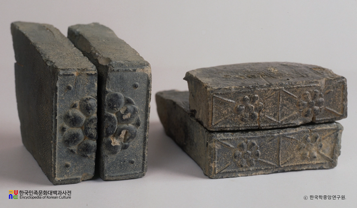 부여 정동리 고분군