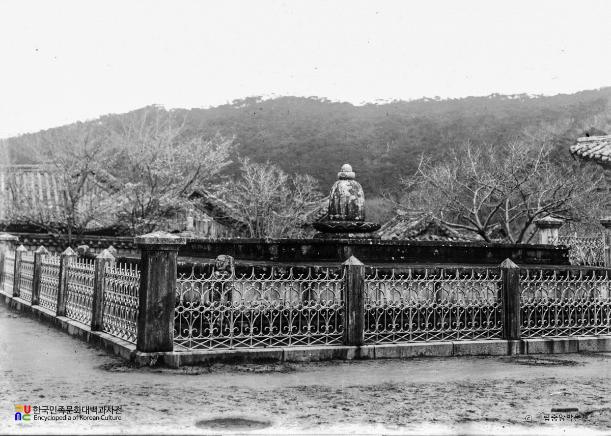 양산 통도사 금강계단 정측면