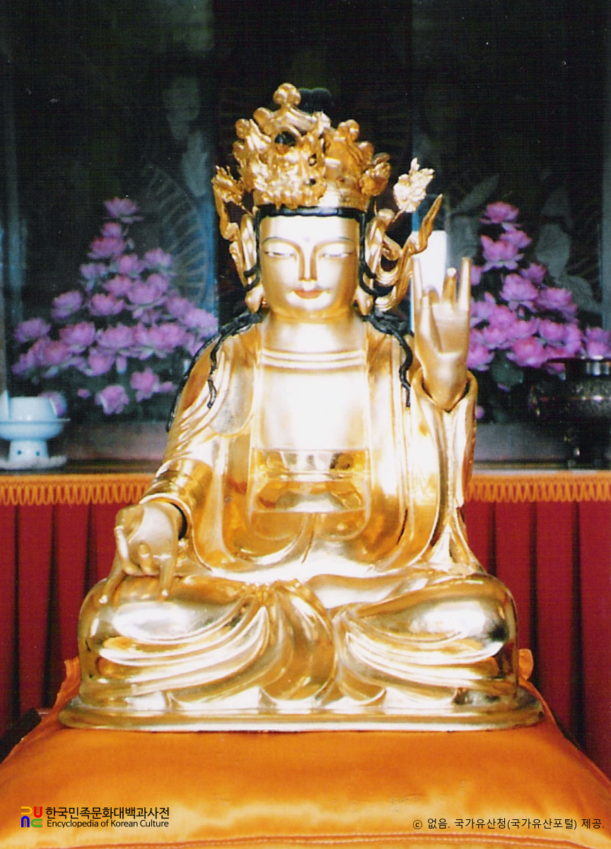 제천 정방사 목조 관음보살 좌상　/　정면