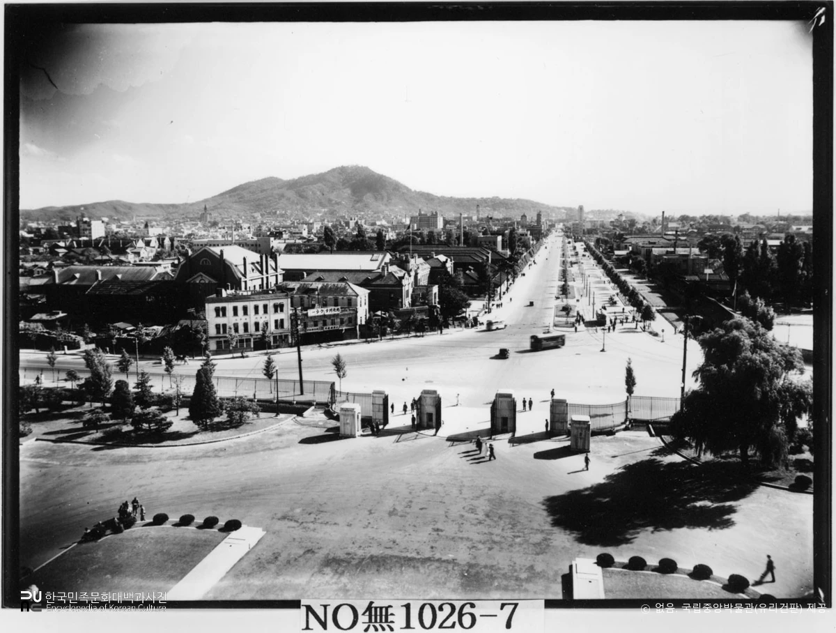 조선총독부 청사　/　조선총독부 건물에서 본 시가