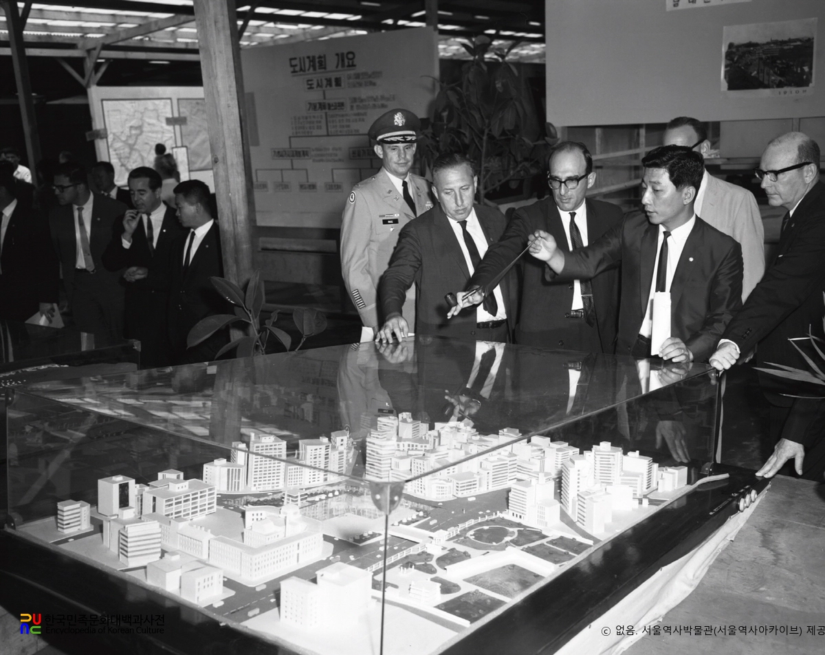 새서울백지계획　/　서울도시계획 전시장