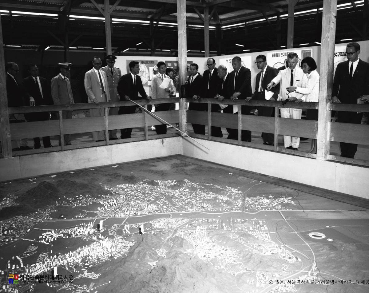 새서울백지계획　/　서울도시계획 전시장