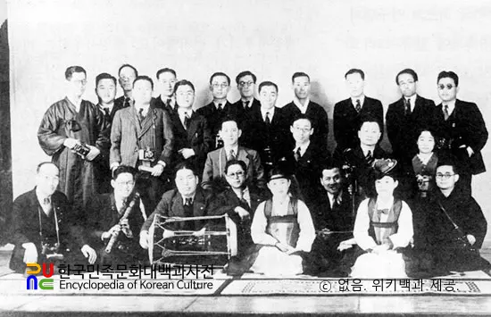 경성아마추어사진구락부　/　창립 기념사진