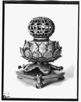 국립중앙박물관 소장 유리건판　/　청자 투각 칠보문 향로