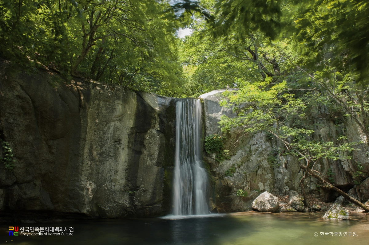 춘천 청평사 고려선원 구송폭포