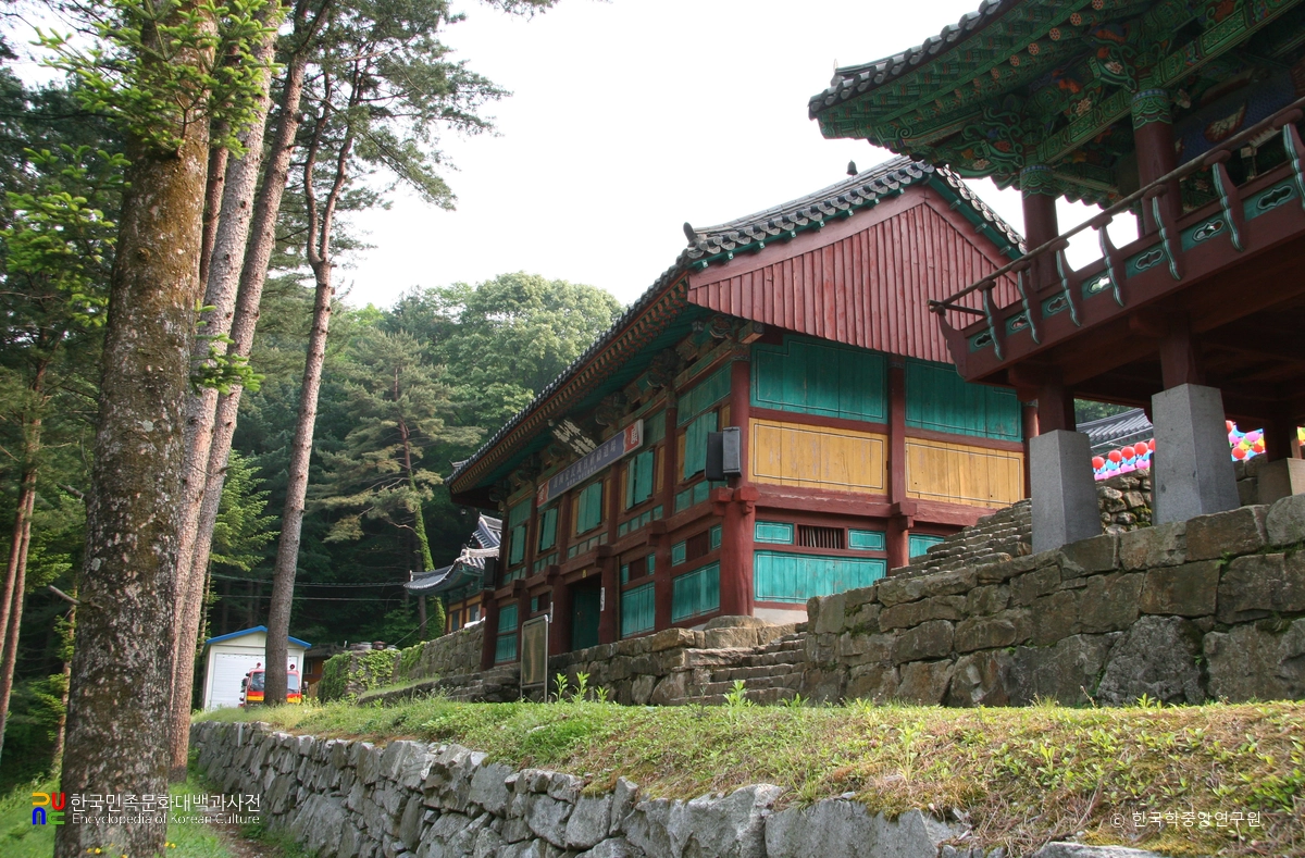 원주 구룡사 보광루 측면