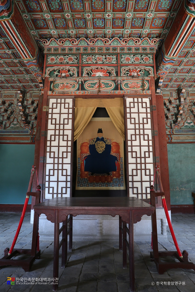 전주 경기전 정전 내부