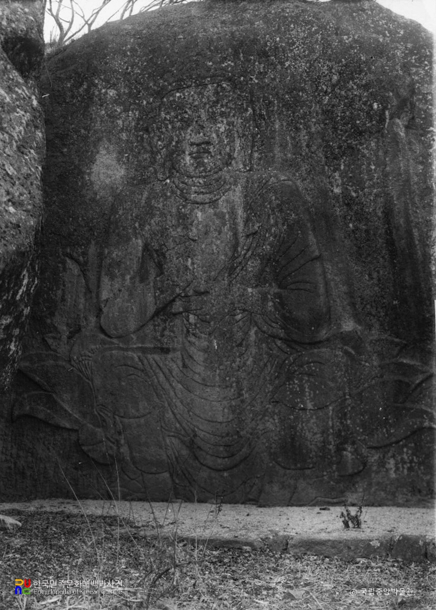 보은 법주사 마애여래의상