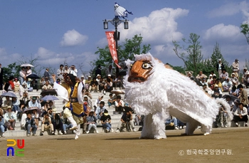 봉산탈춤 제5서닉 카지노;장 사자춤