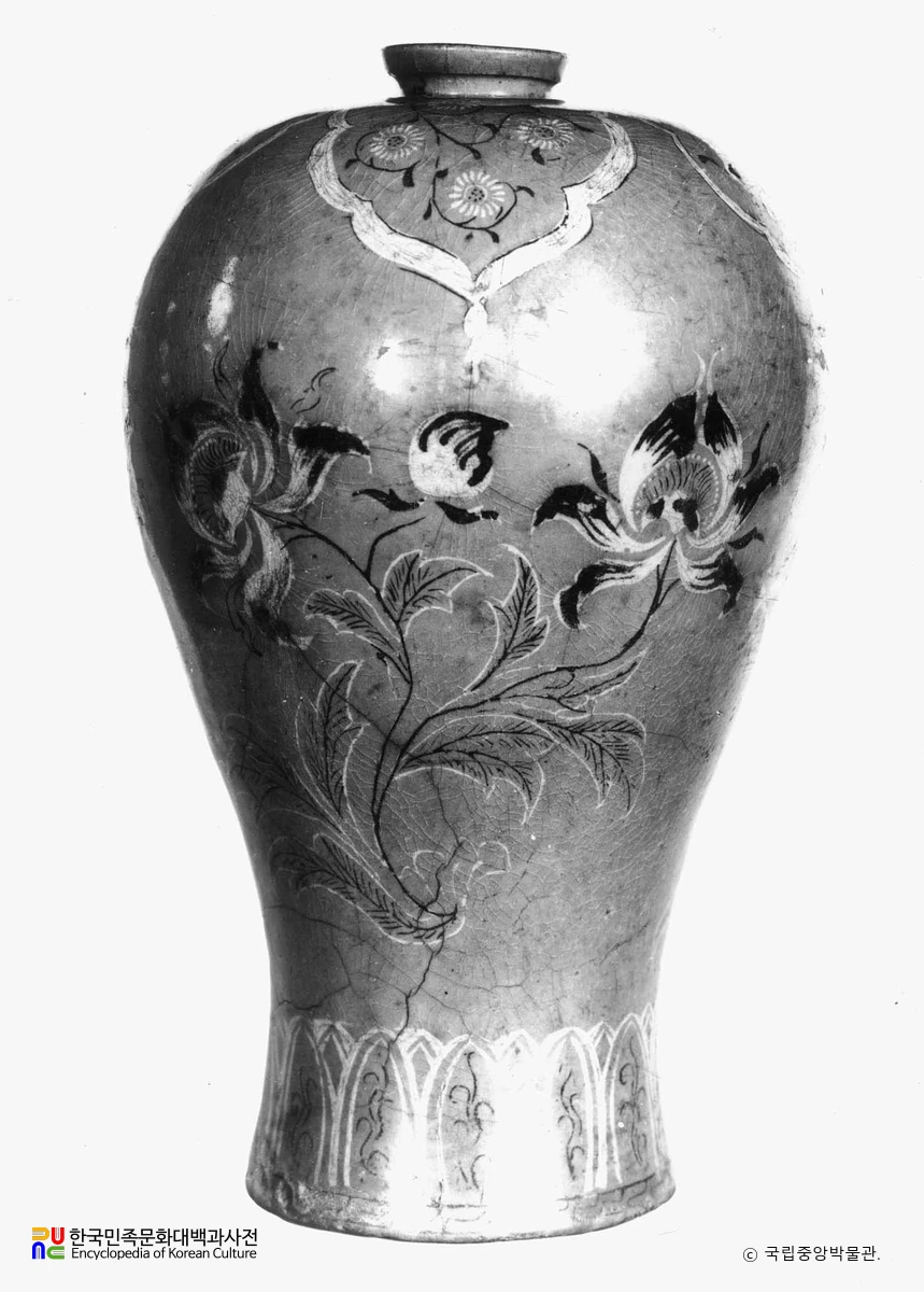 고려 도자 청자상감진사모란문매병