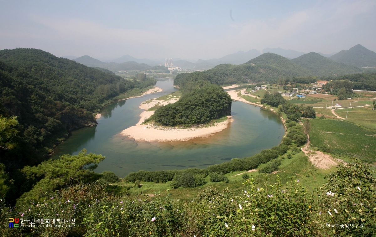 감입 곡류 하천