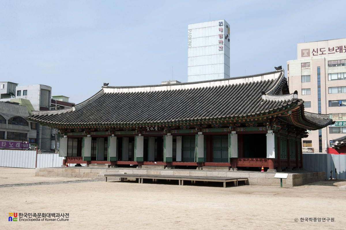 원주 포정루 및 선화당 중 선화당 정측면