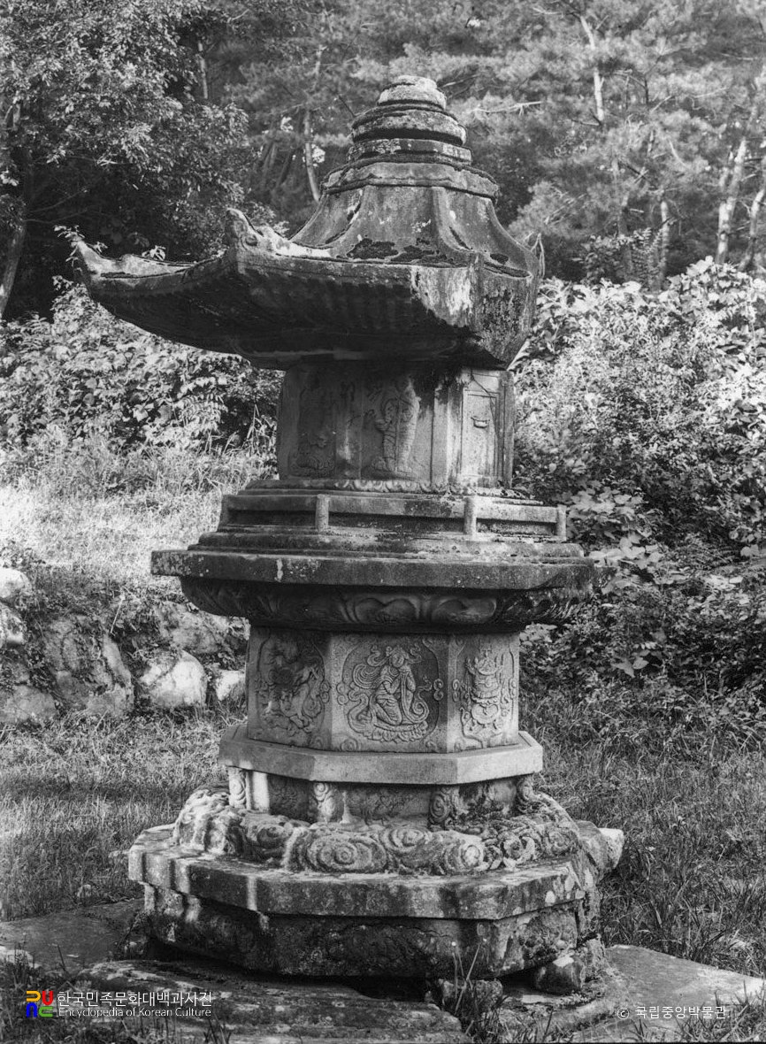 문경 봉암사 지증대사탑