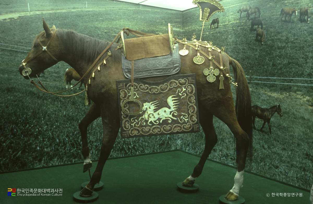 말갖춤 착장 모형