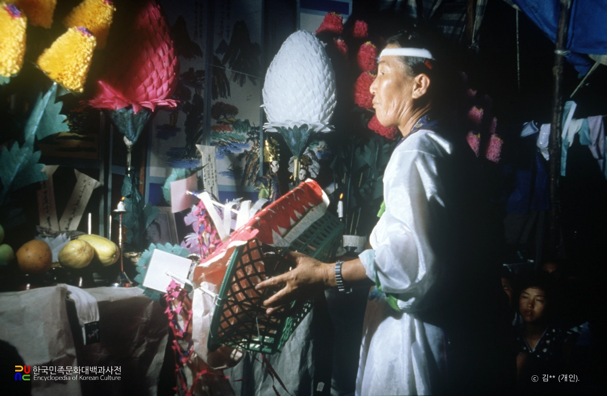 오구굿 / 초망자굿