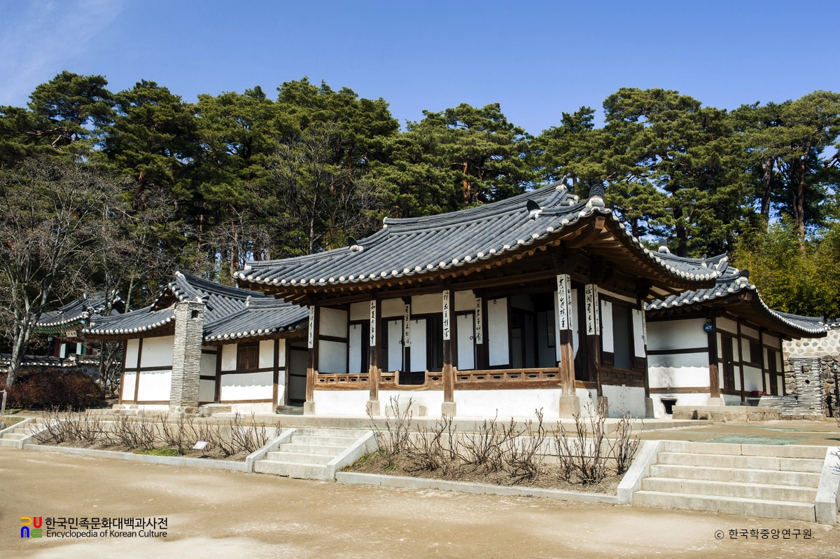 강릉 오죽헌 중 사랑채 정측면