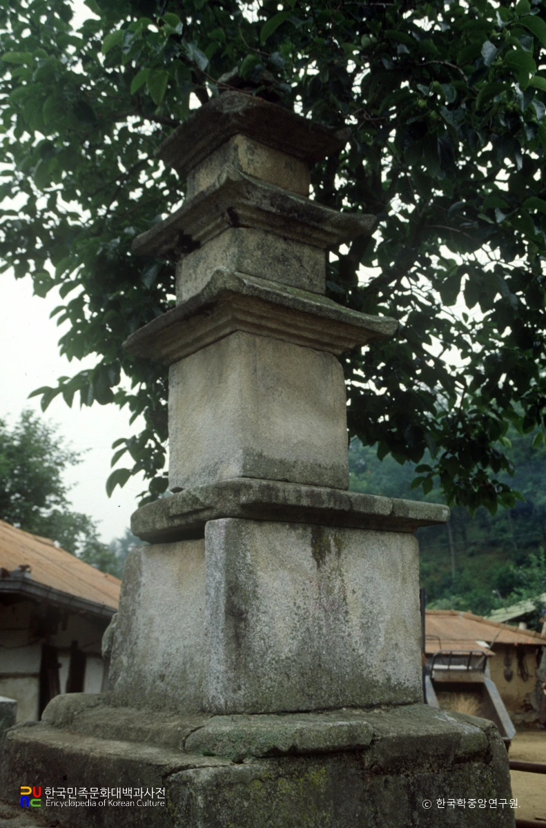 옥천 두암리 삼층석탑