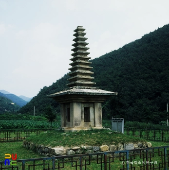 경주 정혜사지 십삼층석탑 남면