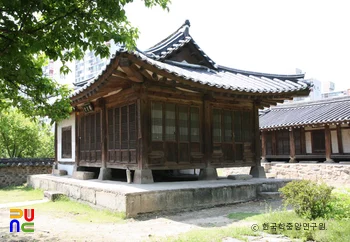 대전 제월당 및 옥오재 중 제월당 정측면