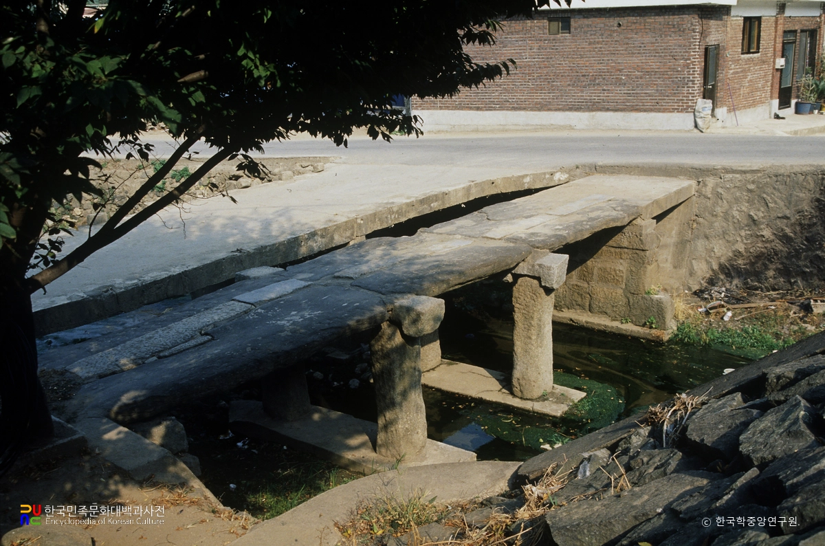 옥천 청석교 전경