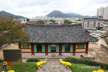 양산향교 명륜당 후면