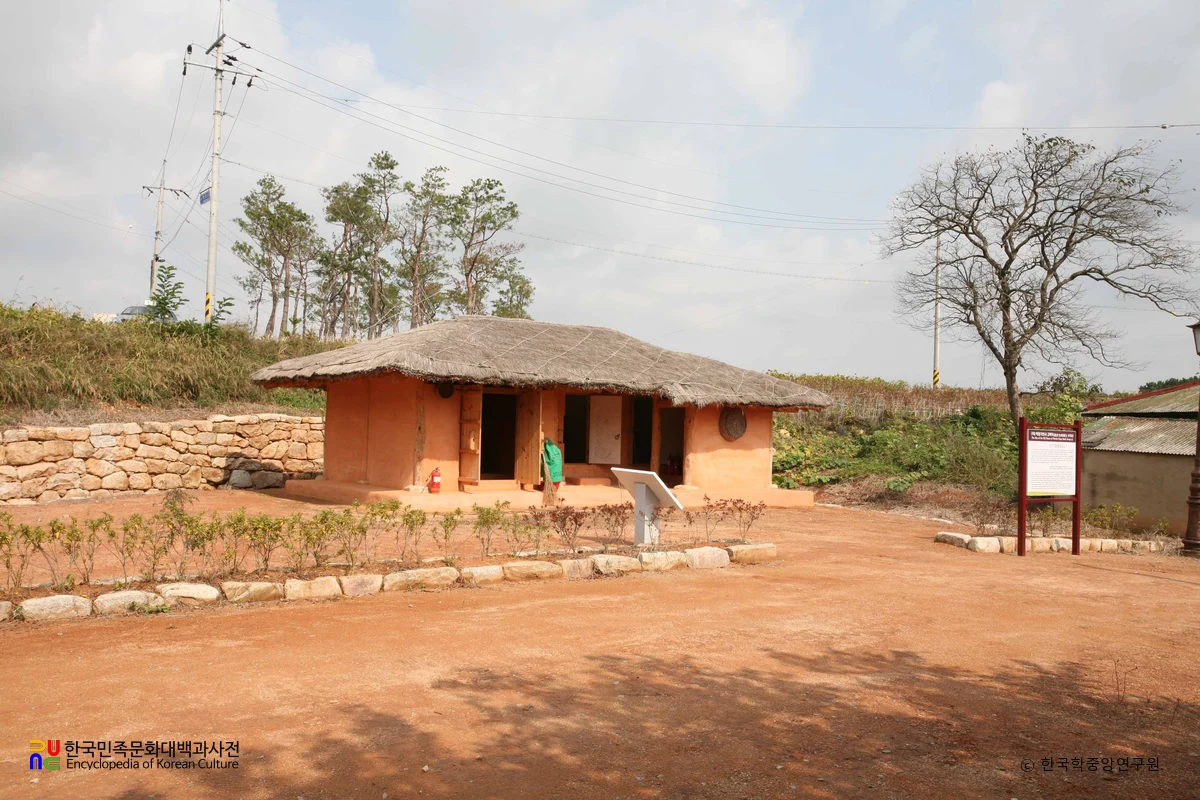 정읍 구파 백정기 의사 고택지 정측면