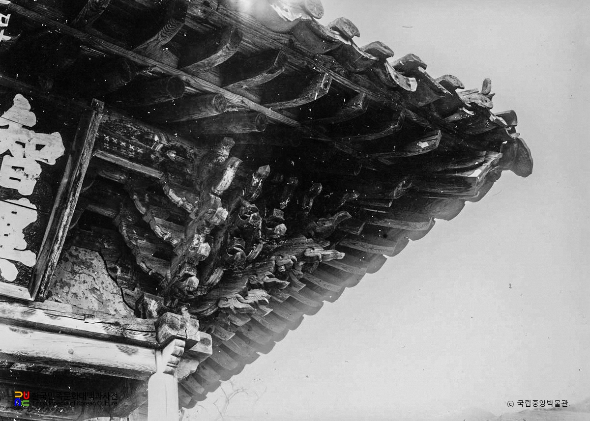 구례 화엄사 중 일주문 정면 좌측 처마