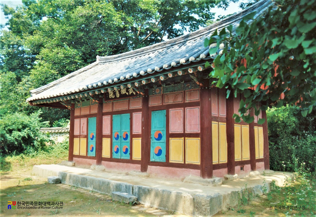 정읍 무성서원 사당 측면