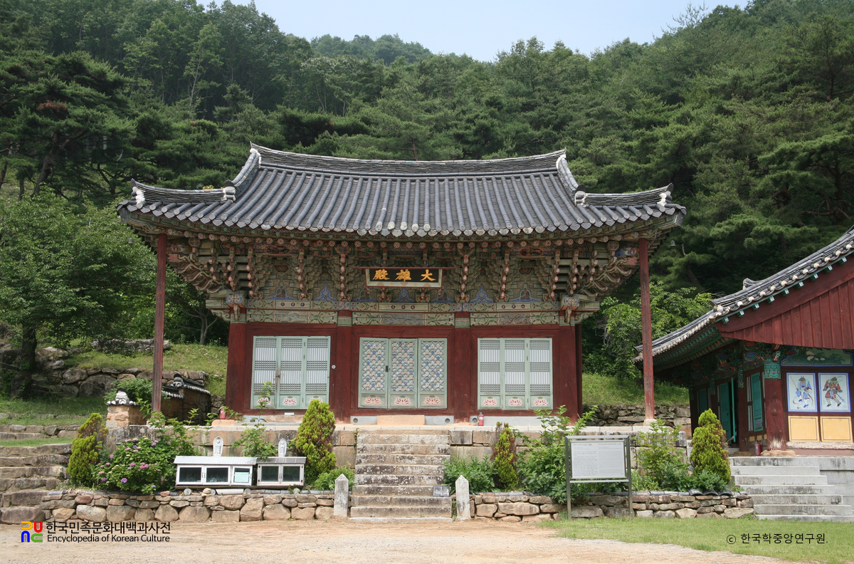 구미 대둔사 대웅전