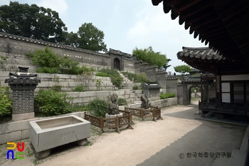 창덕궁 낙선재 뒤뜰과 화계