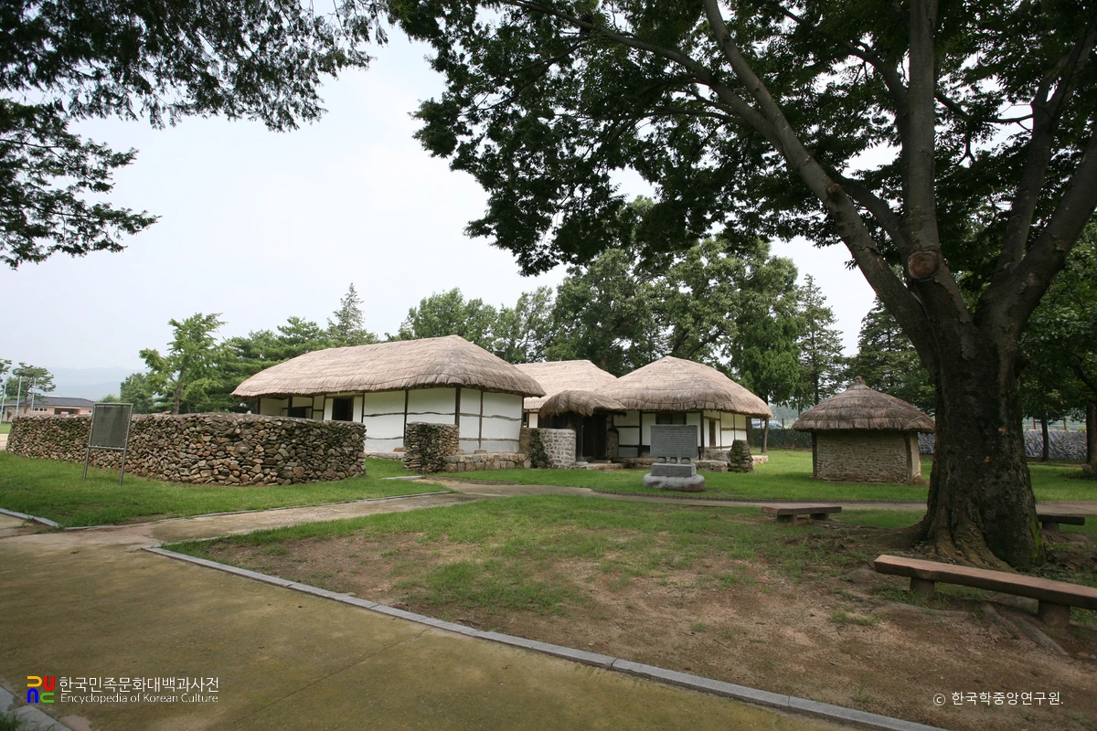 예산 윤봉길 의사 성장가 전경