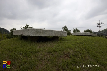 창녕 영산 석빙고 배기공 덮개