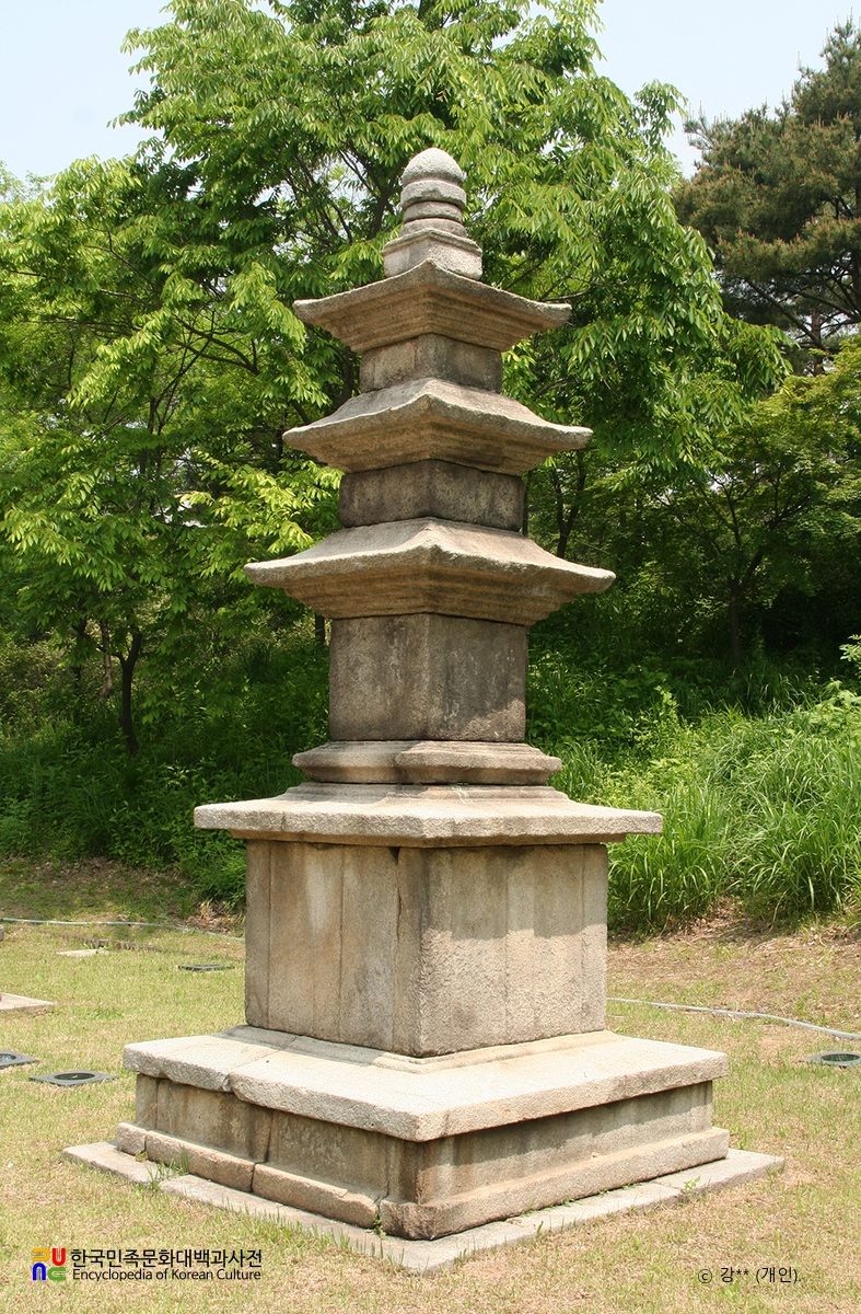 원주 영전사지 보제존자탑/동탑 전경