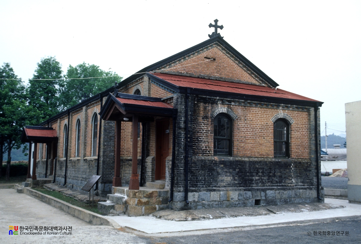 부여 금사리성당