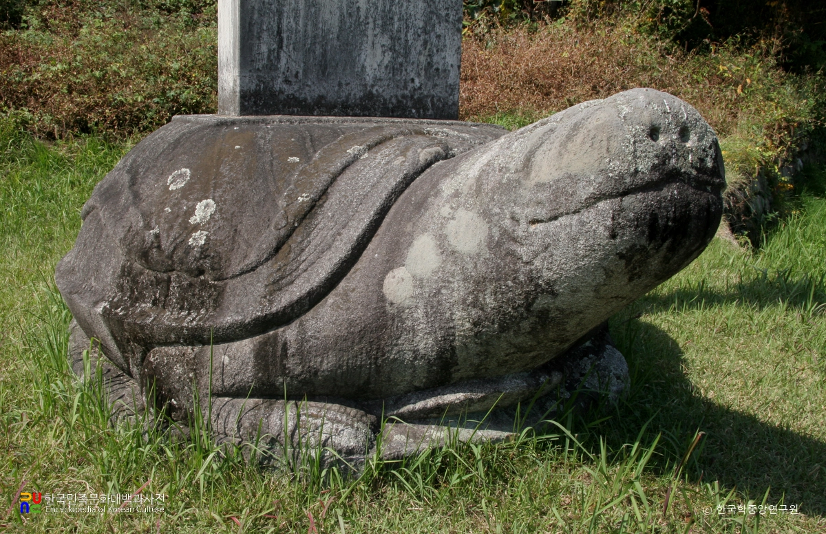 충무공 이수일 신도비 / 귀부