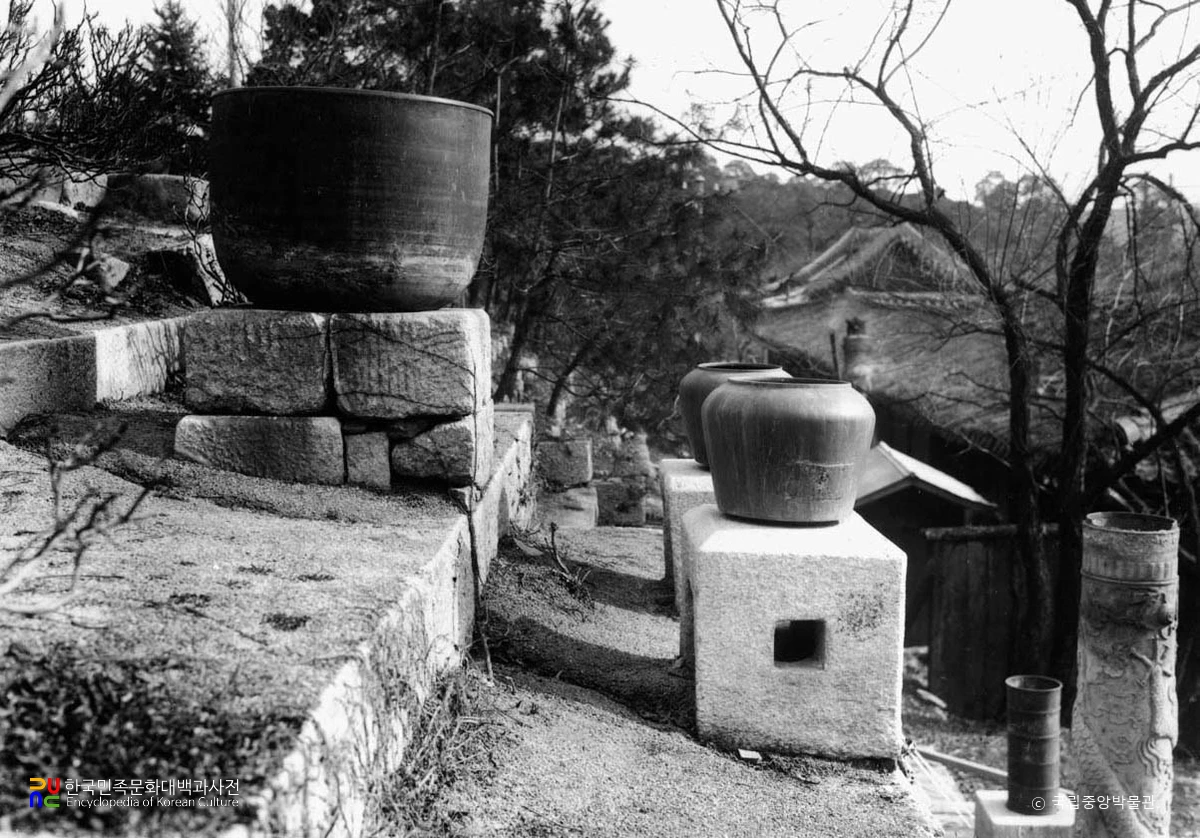 서울 창경궁 자격루 청동제 파수호 우측면