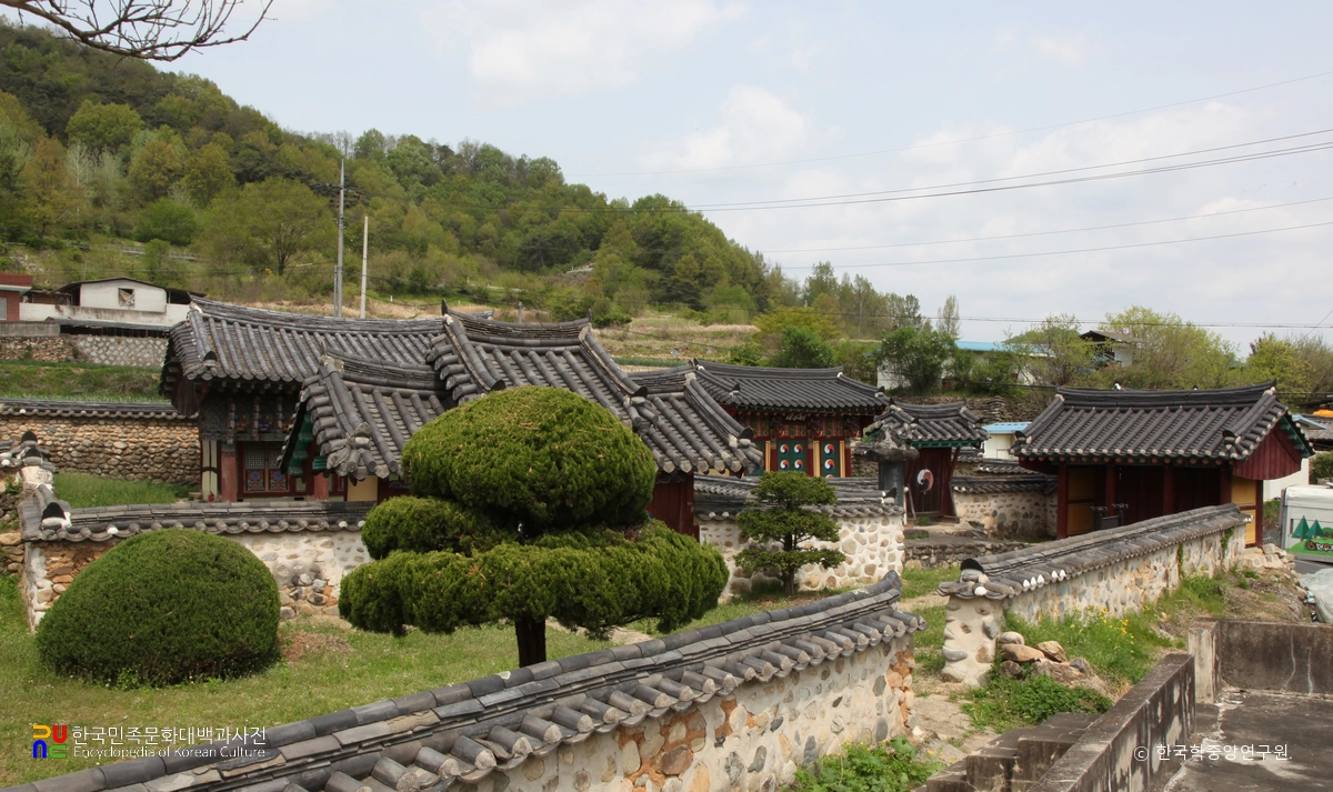 합천 추본사와 명곡사 전경