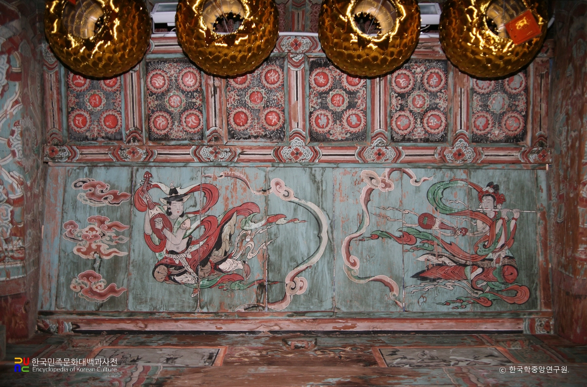 영덕 장륙사 대웅전 내부 주악비천 벽화