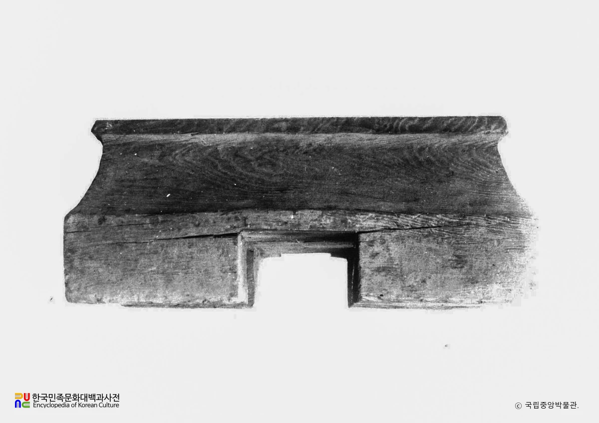 건축 부재 주두(측면)