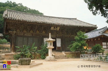 양산 통도사 영산전 정면
