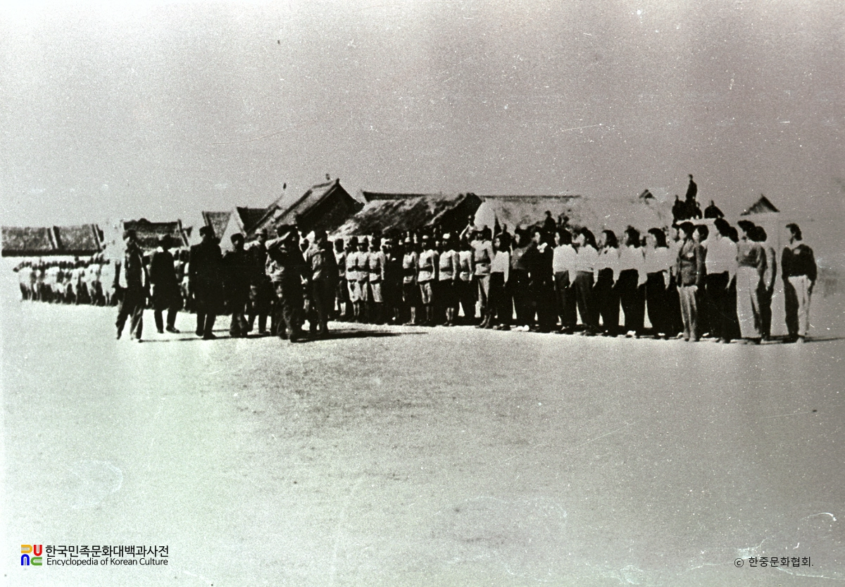 이범석 장군의 개봉지구 시찰