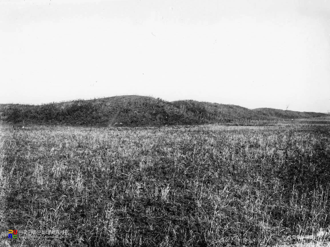 중국 길림 두도구 서고성자 토성지 남벽