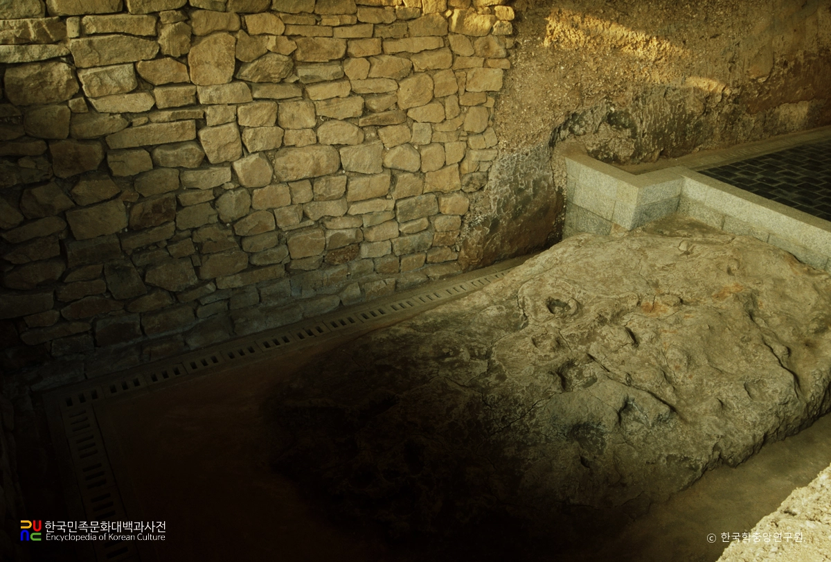 창원 성산 패총 야철지