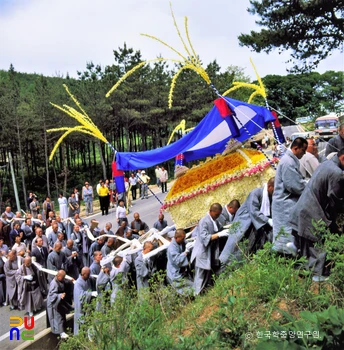 혜암대선사 상여 행렬