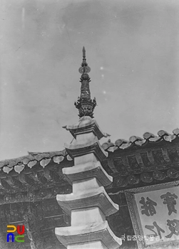 강원 고성 유점사 구층석탑 상륜부 정측면