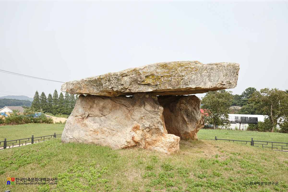 강화 부근리 점골 지석묘 좌측면