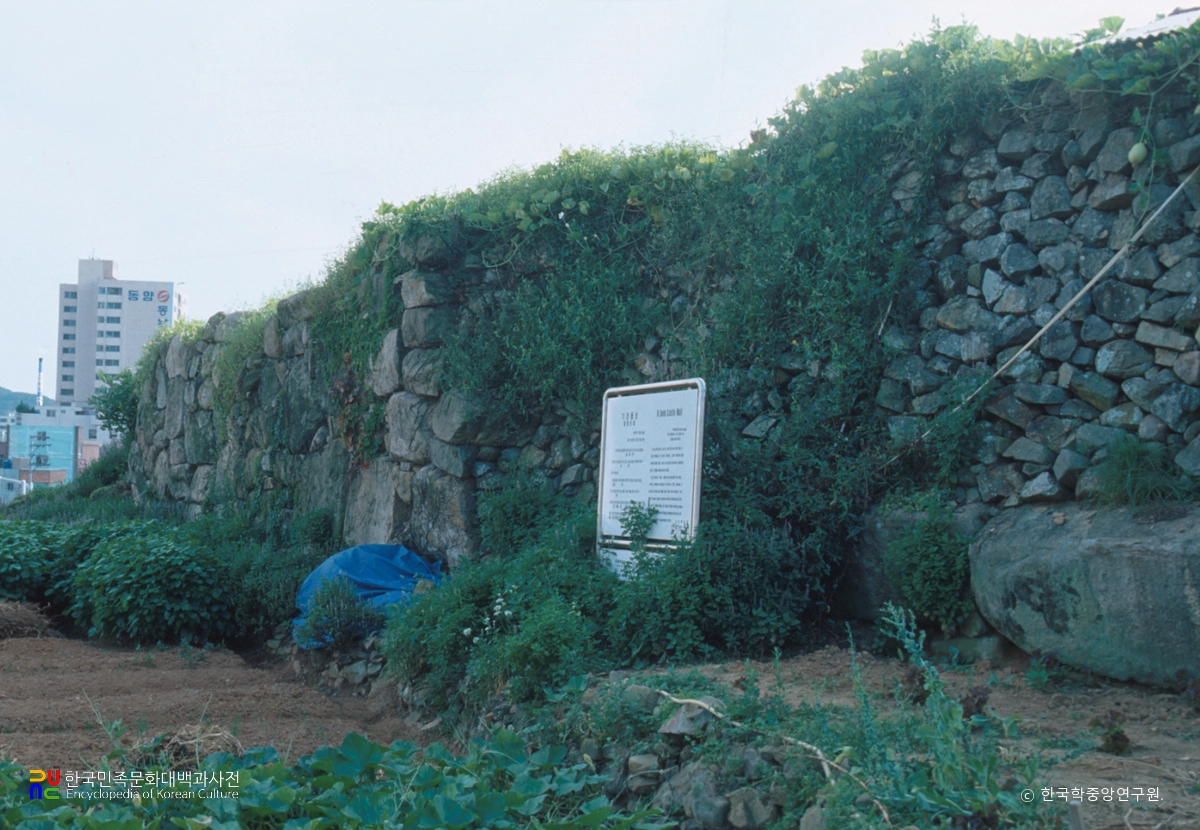 기장읍성의 성벽