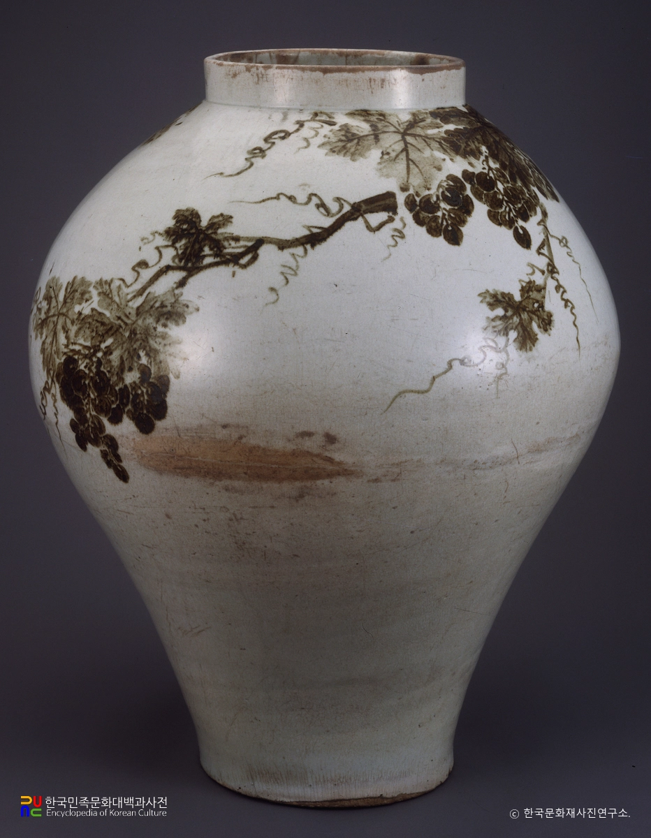 백자 철화 포도문 호