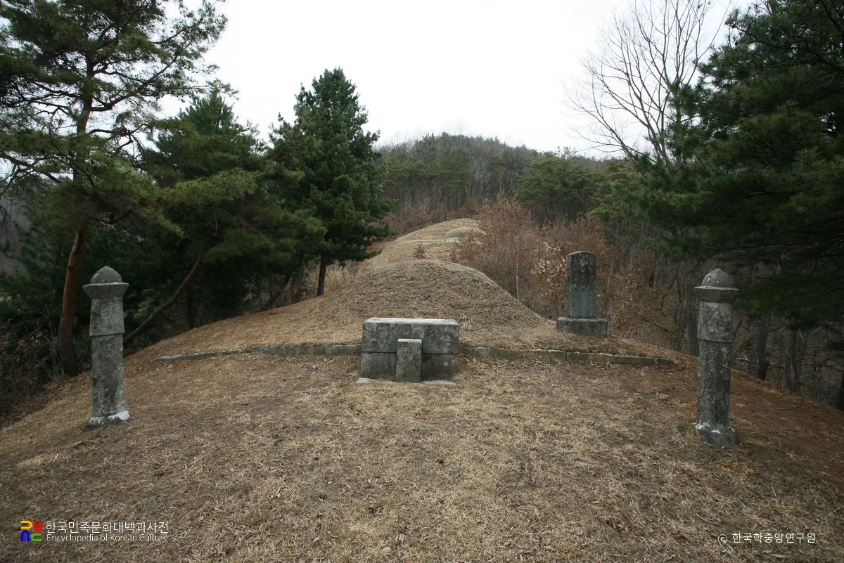 괴산 정호 묘소 정면